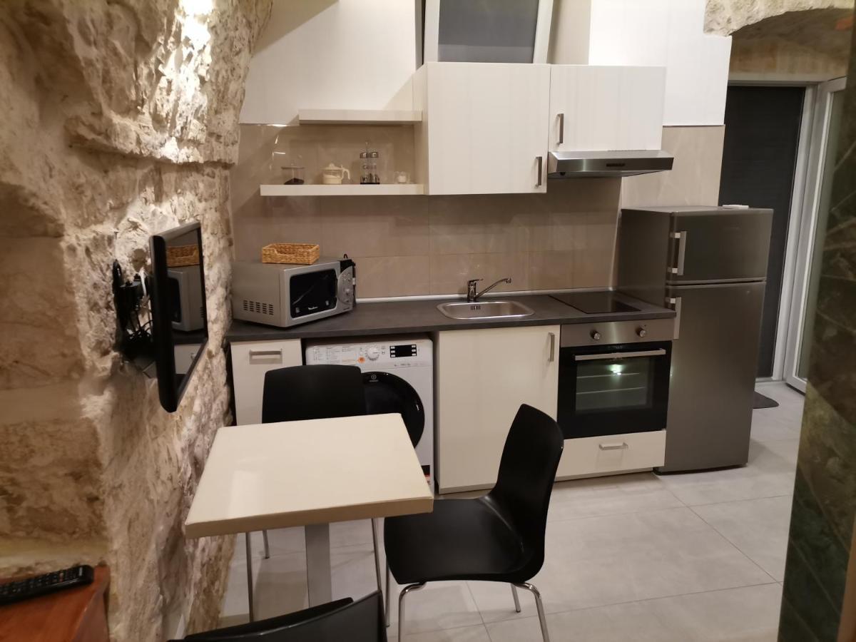 B&B Il Castello Suite Джовинаццо Экстерьер фото